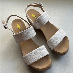 Volatile sandals with white and silver snake skin Footwear. Size 9, Comfortable.
